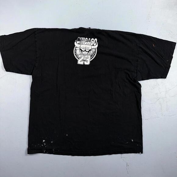 VTG 90s Chicago Bulls 23 Spellout Skyline T Shirt Pro Tag 3XL Jordan USA NBA - Picture 9 of 11